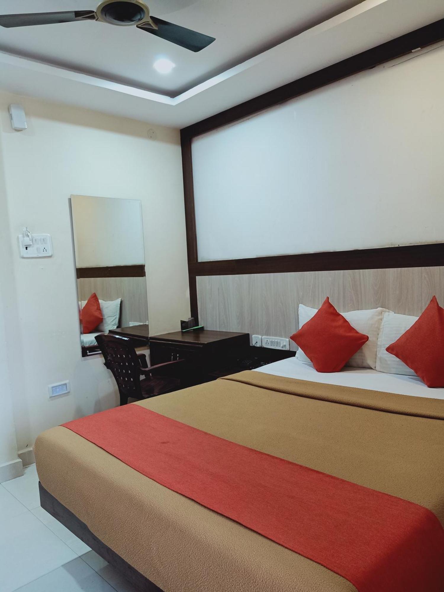 Hotel Neem Tree Hyderabad Airport Shamshabad Ngoại thất bức ảnh
