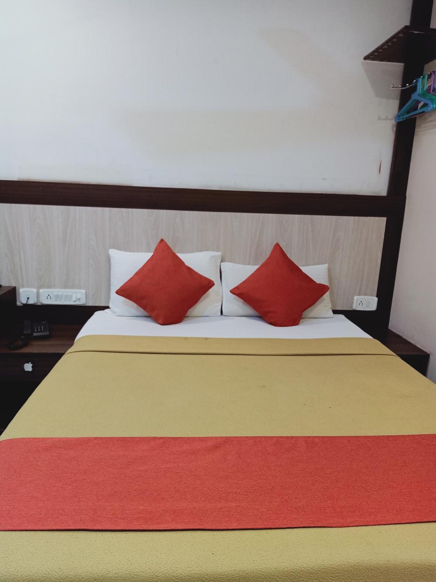 Hotel Neem Tree Hyderabad Airport Shamshabad Ngoại thất bức ảnh