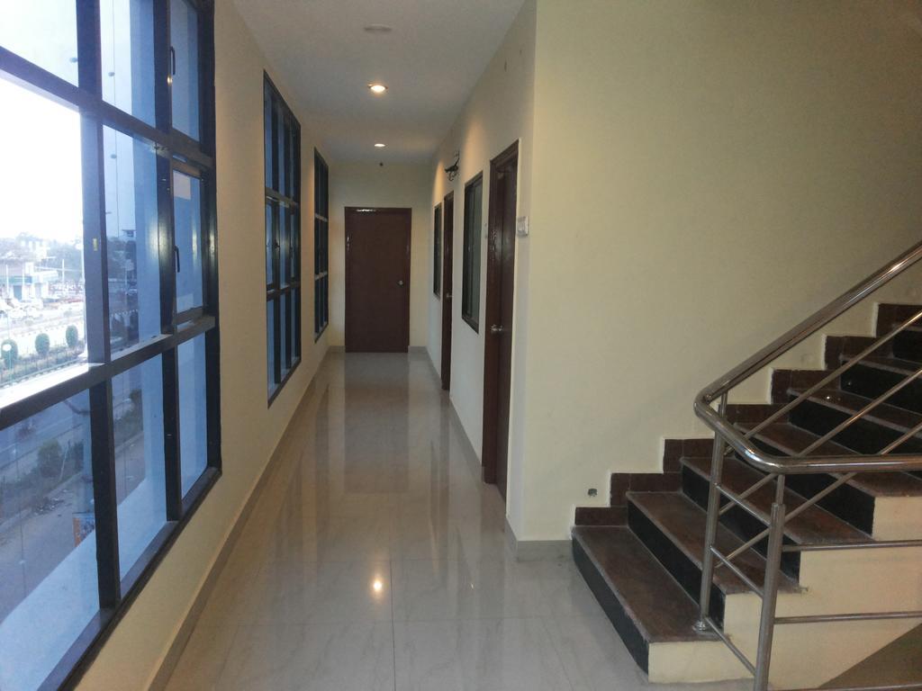 Hotel Neem Tree Hyderabad Airport Shamshabad Ngoại thất bức ảnh